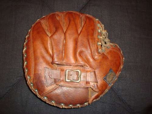 Goldsmith Catchers Mitt Back